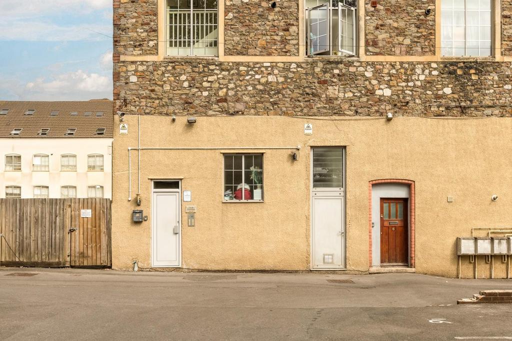 18 Old Workhouse, Hudds Vale Road, BS5-14.jpg