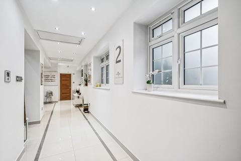 undefined, Kingston Vale, London SW15