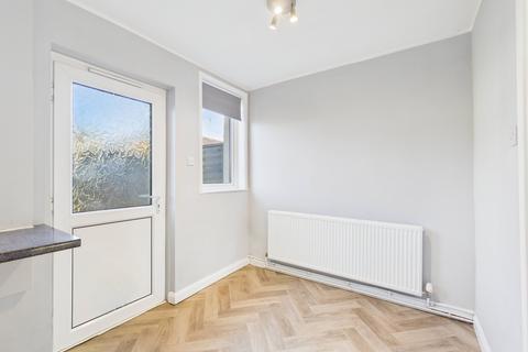2 bedroom terraced house to rent, Aldersley Avenue, Skipton, BD23