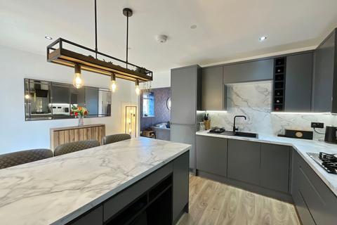 4 bedroom semi-detached house for sale, Harold Hines Way, Stoke-On-Trent, ST4