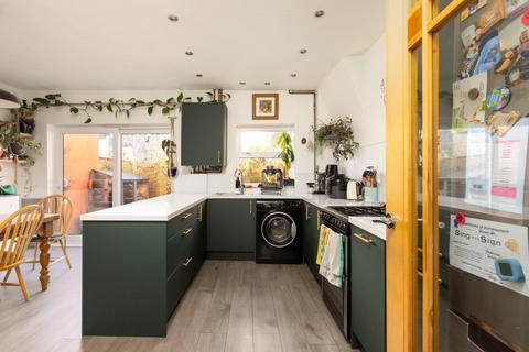 2 bedroom terraced house for sale, York Street, Redfield
