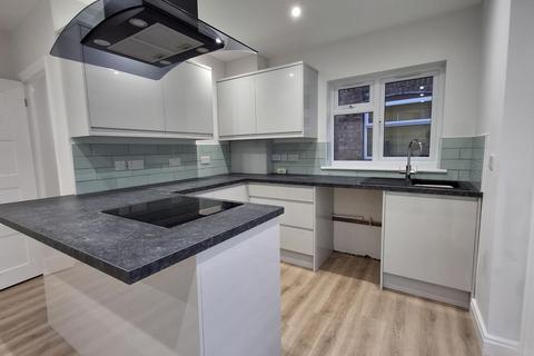 3 bedroom semi-detached house for sale, North Watford, WD24