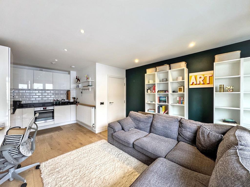 Open plan Lounge/kitchen/dining area