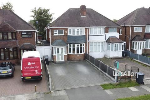 3 bedroom semi-detached house for sale, Quinton Road West, Quinton