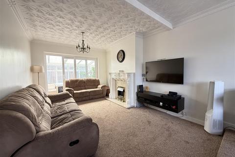 3 bedroom semi-detached house for sale, Quinton Road West, Quinton