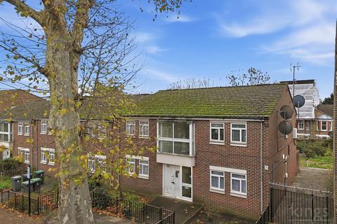 1 bedroom flat for sale - The Avenue, London