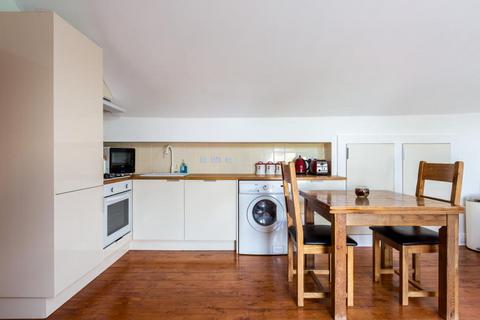 1 bedroom flat for sale, Hale Lane, London, NW7