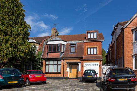 1 bedroom flat for sale, Hale Lane, London, NW7