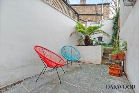 1 bedroom flat for sale, Londesborough Road, London, N16