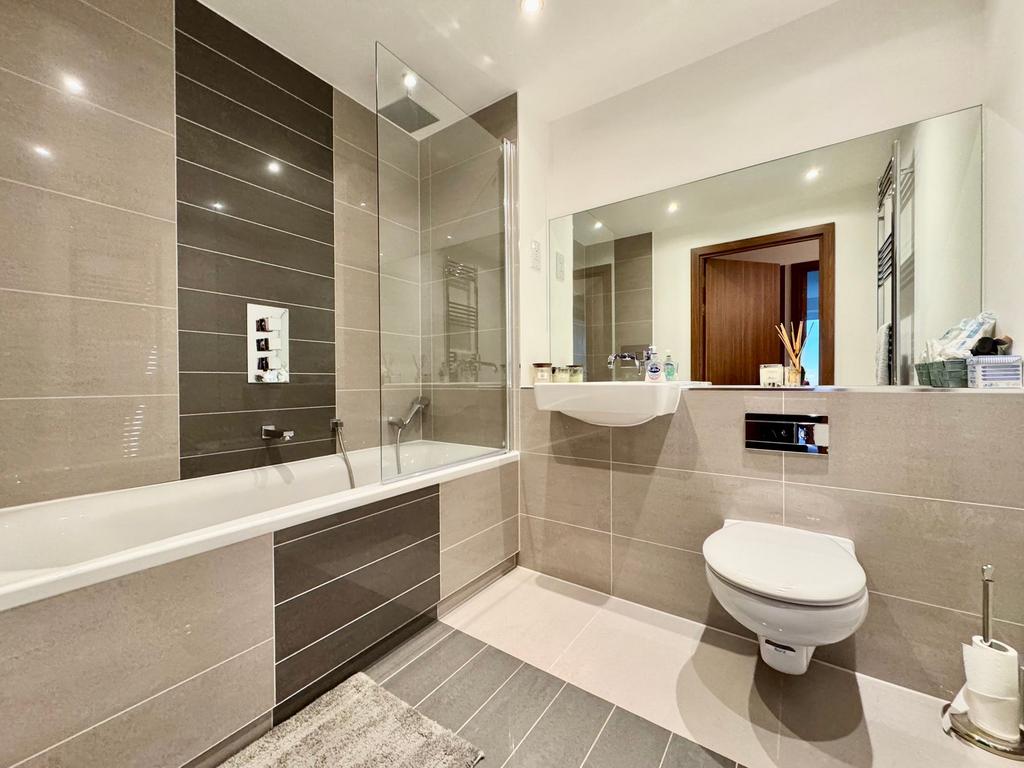 Family bathroom