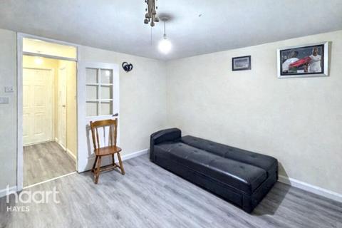 undefined, Abbotswood Way, Hayes