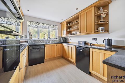 4 bedroom detached house for sale, Horseshoe Crescent, Peatmoor, Swindon SN5