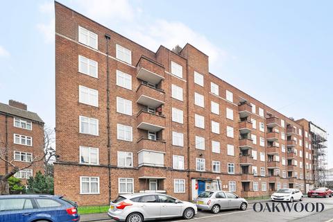 2 bedroom flat for sale, Clapton Common, London, E5