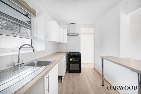 2 bedroom flat for sale, Clapton Common, London, E5