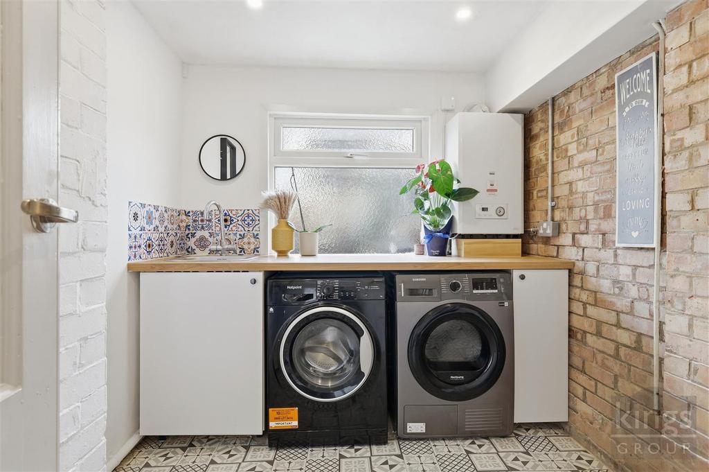Utility Room/WC