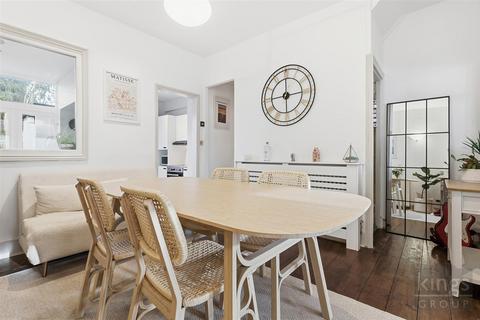 2 bedroom house for sale, Rosebery Avenue, London