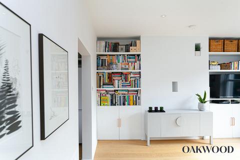 2 bedroom flat for sale, Stoke Newington High Street, London, N16