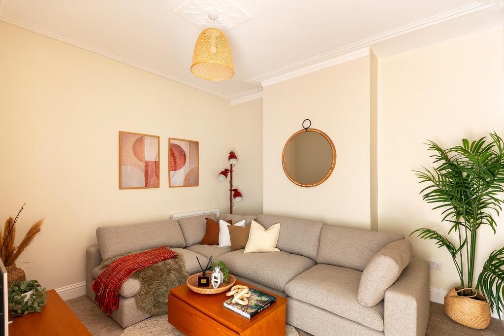 2 R1 RGK - Sitting Room B.jpg