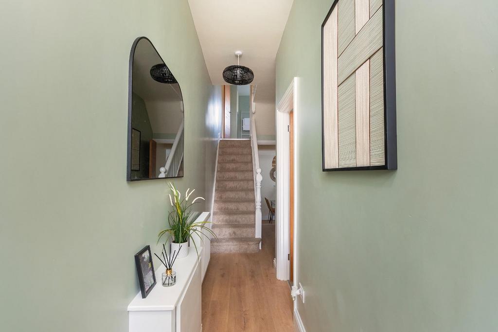2 R1 RGK - Hallway A.jpg