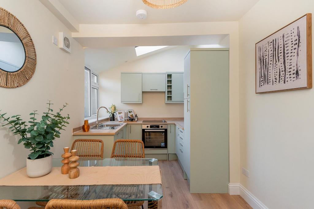 2 R1 RGK - Kitchen Diner C.jpg