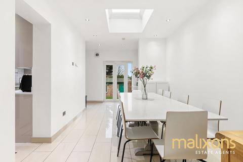 3 bedroom terraced house for sale, Gateside Road, London SW17