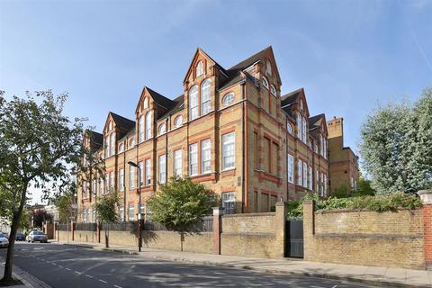 Scholars Place, London, N16