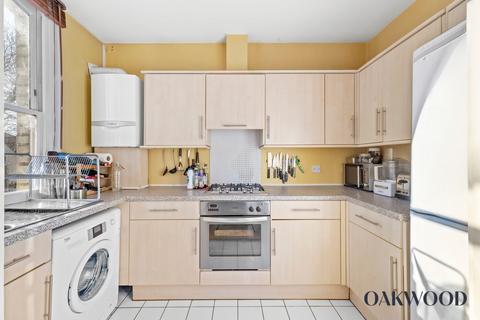 2 bedroom flat for sale, Evering Road, London, N16