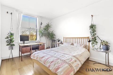 2 bedroom flat for sale, Evering Road, London, N16