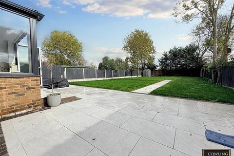 undefined, Fanton Walk, Wickford