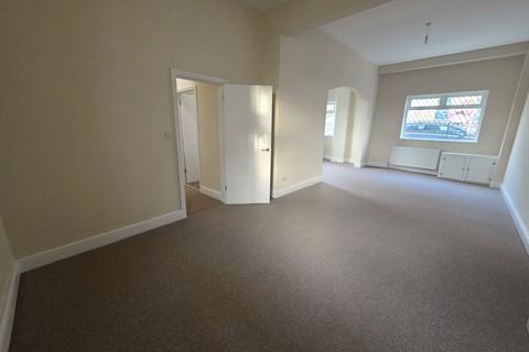 4 bedroom end of terrace house for sale, Station Road, Plymouth PL2