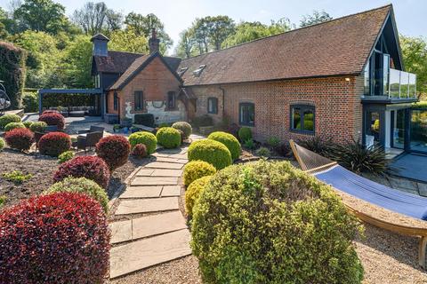 5 bedroom detached house for sale - Bradshott Lane, Blackmoor, GU33