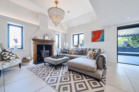 5 bedroom detached house for sale, Bradshott Lane, Blackmoor, GU33