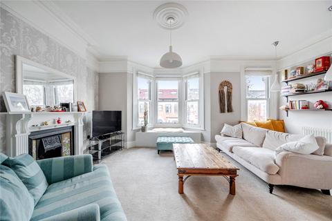 3 bedroom apartment for sale, Lausanne Road, London, N8