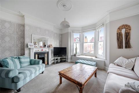 3 bedroom apartment for sale, Lausanne Road, London, N8