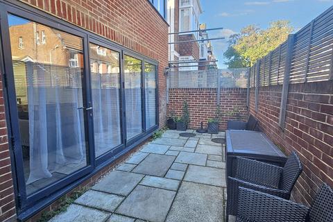 3 bedroom detached house for sale, Southfield Road, Tunbridge Wells TN4