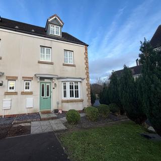 4 bedroom semi-detached house for sale, Bryntirion, Llanelli, SA15