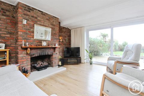 4 bedroom detached house for sale, Southsea Avenue, Minster On Sea, Sheerness, ME12