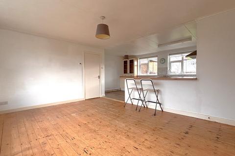 2 bedroom maisonette for sale, Icknield Way, Letchworth Garden City, SG6