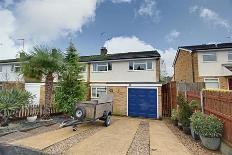 4 bedroom semi-detached house for sale, Buckingham Road, Tring