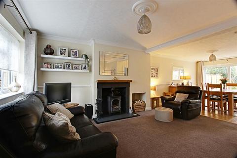 4 bedroom semi-detached house for sale, Buckingham Road, Tring