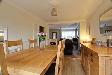 undefined, Buckingham Road, Tring