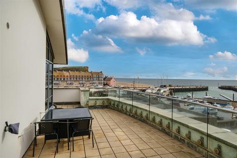 2 bedroom apartment for sale, Quayside, West Bay