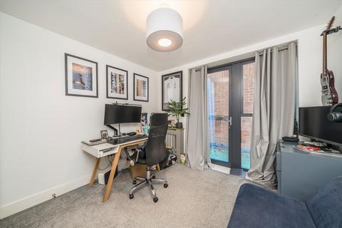 2 bedroom flat for sale, Worple Road, London SW19
