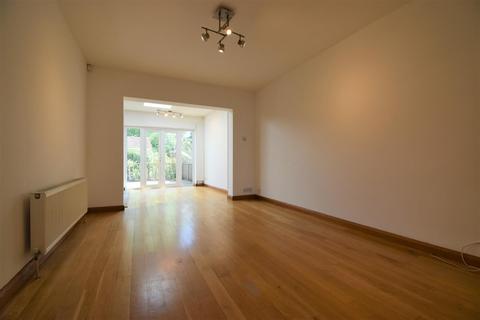 4 bedroom semi-detached house for sale, Torrington Road, Ruislip HA4