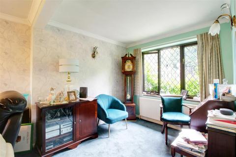 undefined, Bell Lane, Northchurch, Berkhamsted