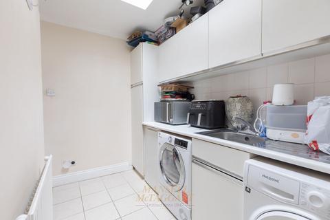 undefined, York Road, Crawley RH10