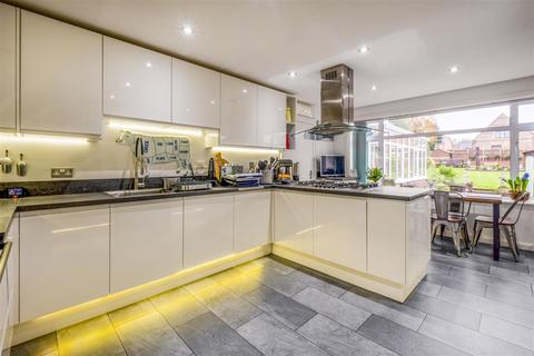 5 bedroom detached house for sale, Shirley Drive, Hove