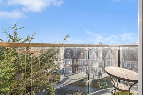 1 bedroom flat for sale, Nicoll Road, London NW10