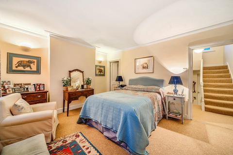 4 bedroom terraced house for sale, Simpson Street, London, SW11
