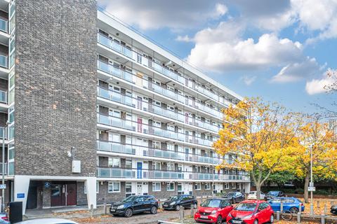 2 bedroom property for sale, Henty Close, London, SW11